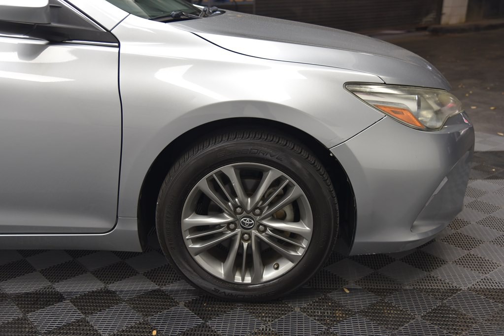 2017 Toyota Camry Image 55