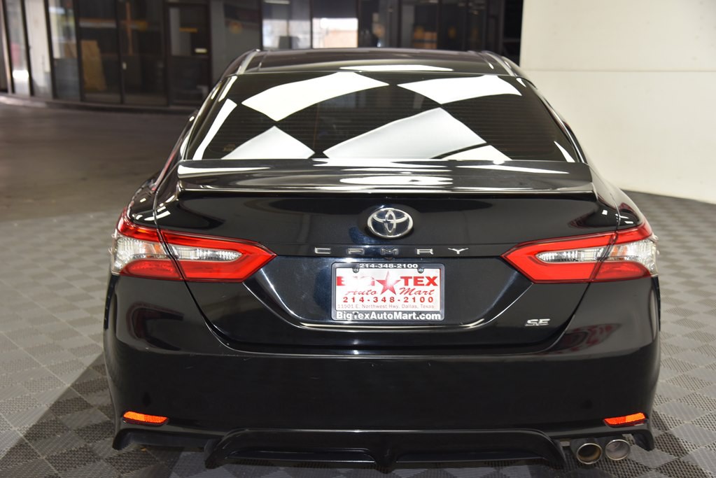 2018 Toyota Camry Image 4