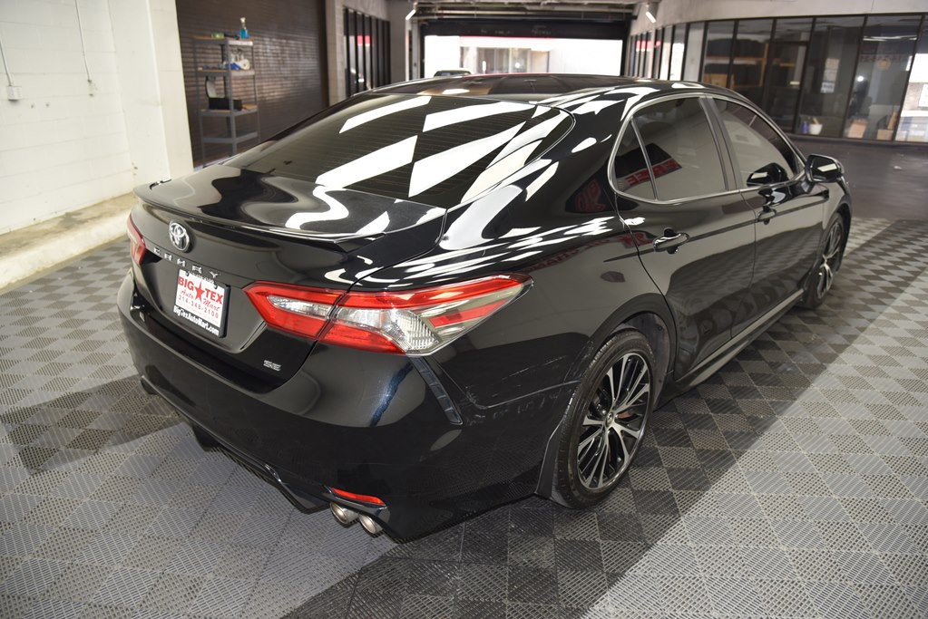 2018 Toyota Camry Image 5