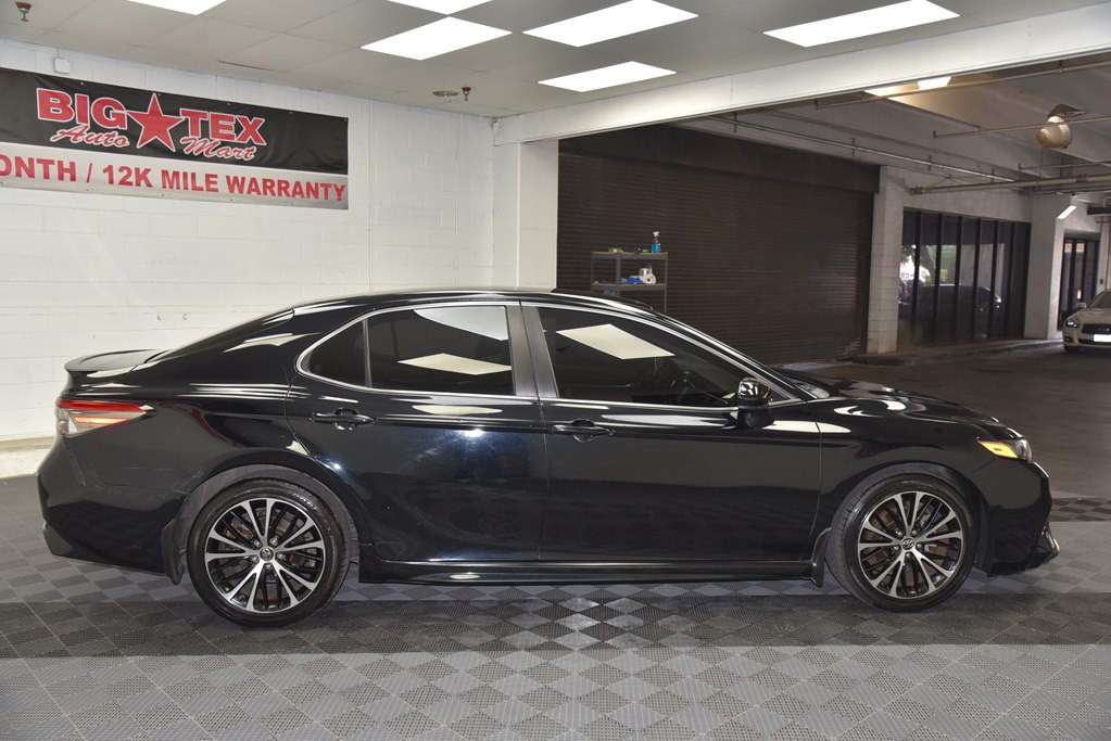 2018 Toyota Camry Image 6