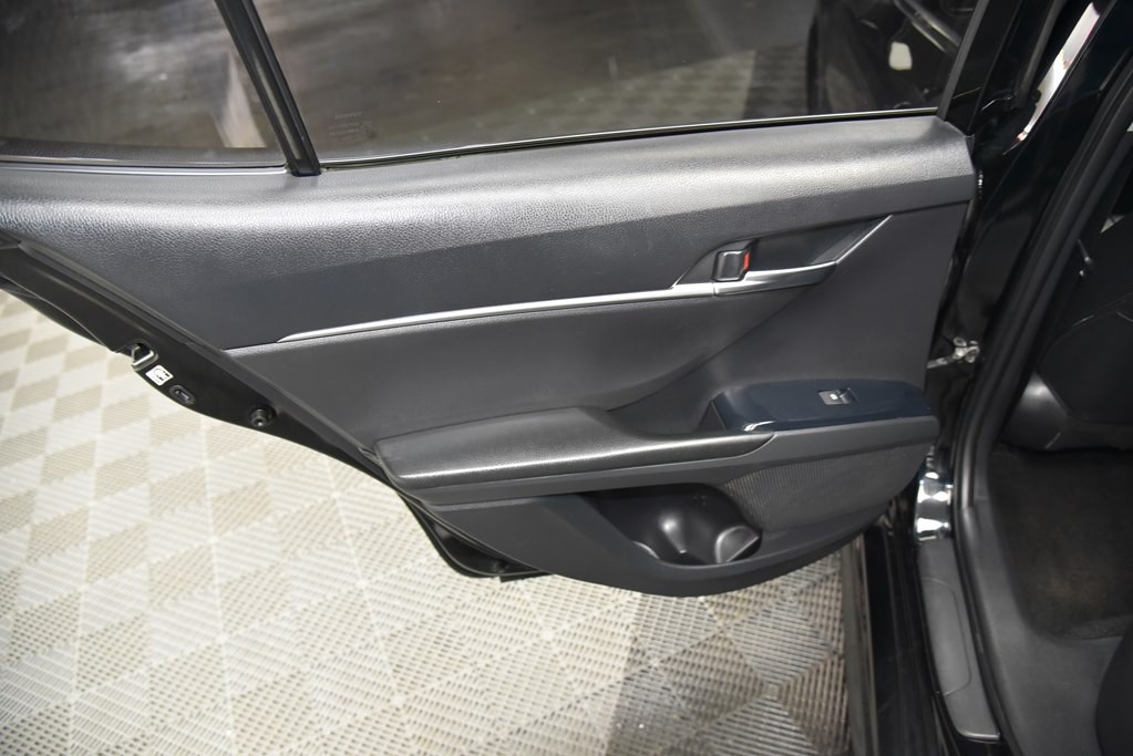2018 Toyota Camry Image 22