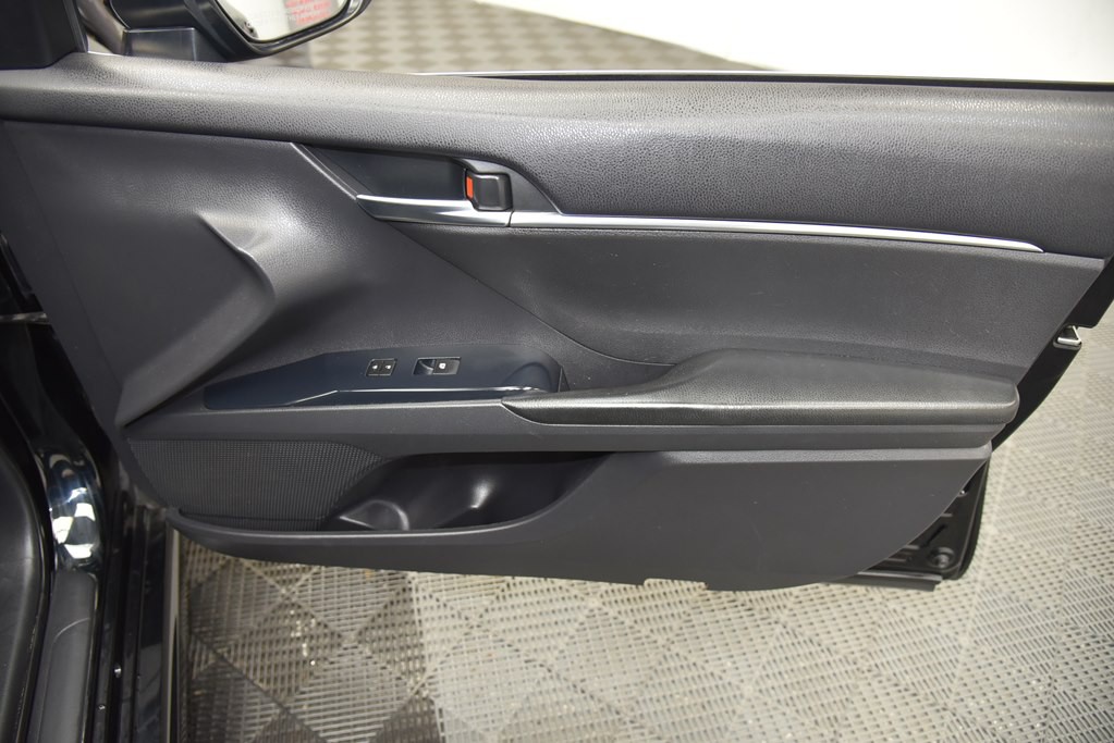 2018 Toyota Camry Image 30
