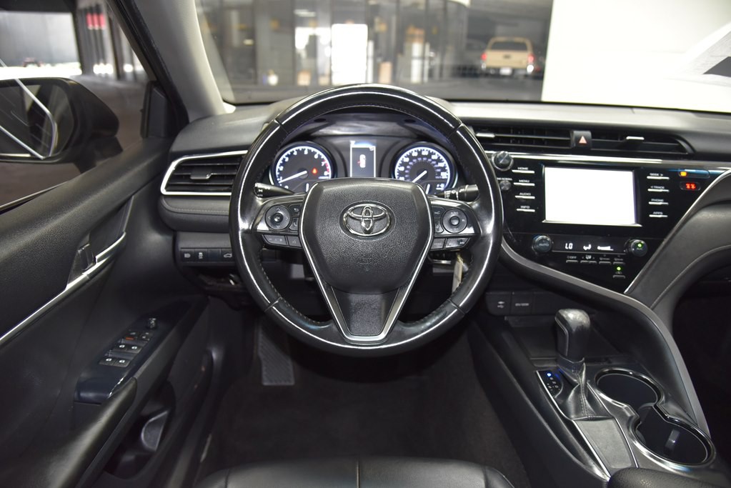 2018 Toyota Camry Image 32