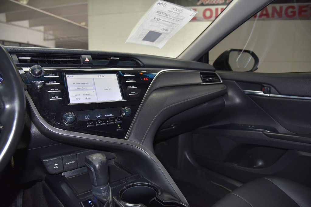 2018 Toyota Camry Image 33