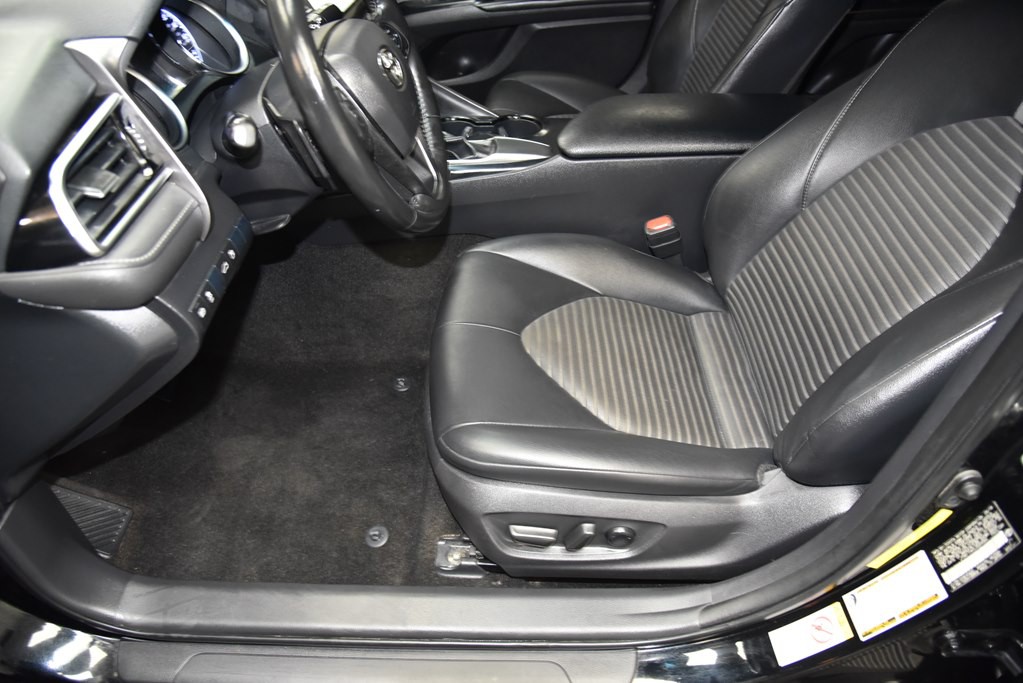 2018 Toyota Camry Image 37