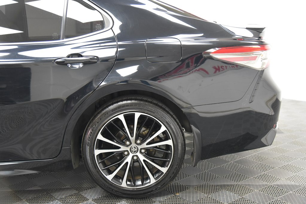 2018 Toyota Camry Image 43