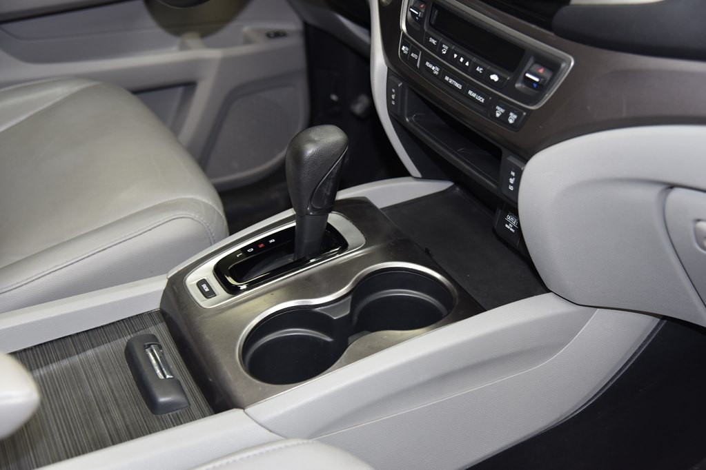 2016 Honda Pilot Image 24