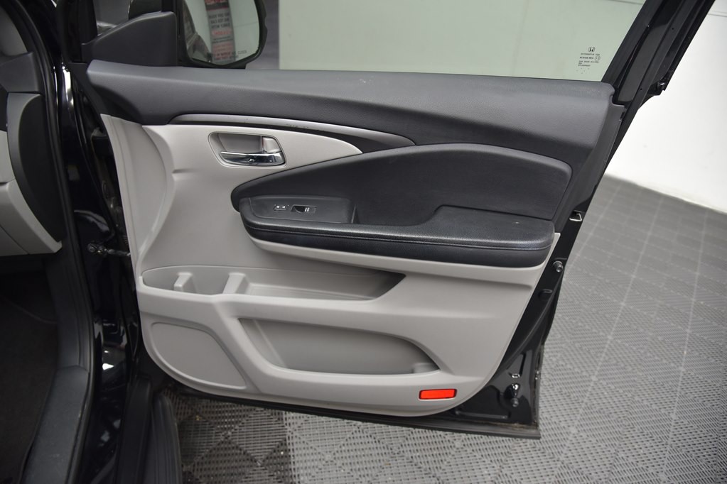 2016 Honda Pilot Image 26