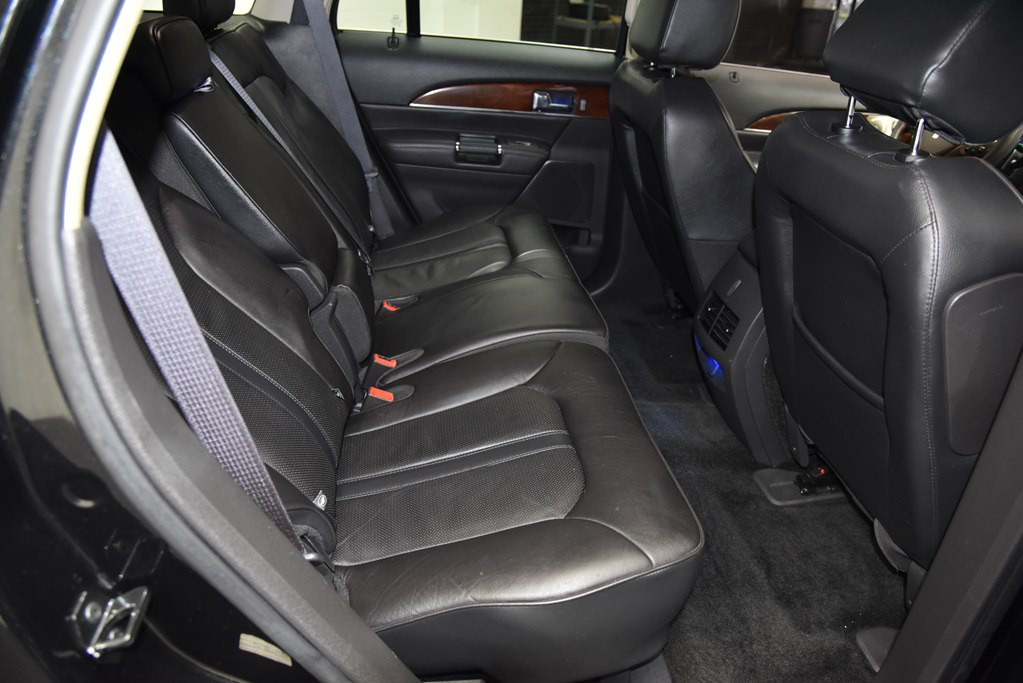 2015 Lincoln MKX Image 24