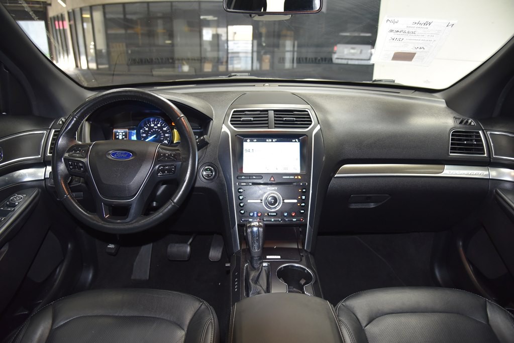 2018 Ford Explorer Image 39