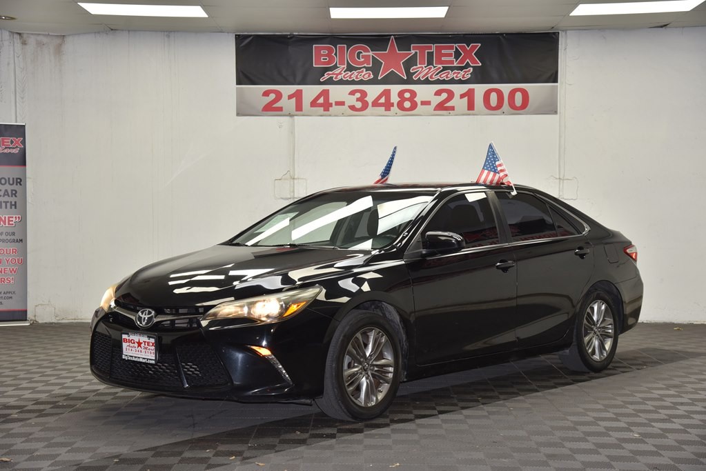 2017 Toyota Camry Image 1