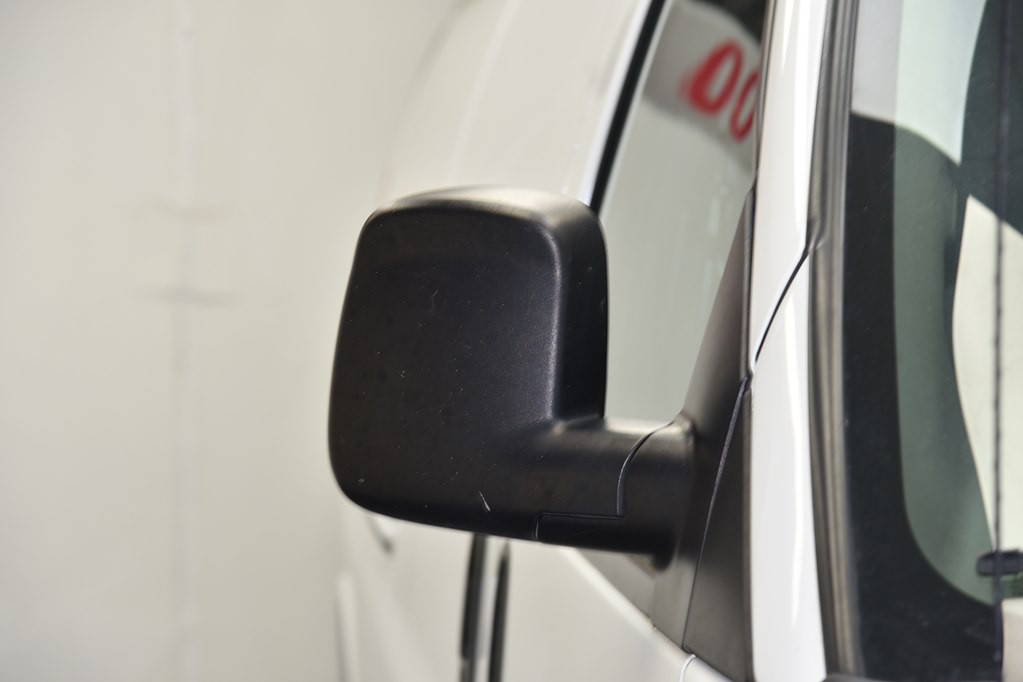 2016 Chevrolet Express Image 10