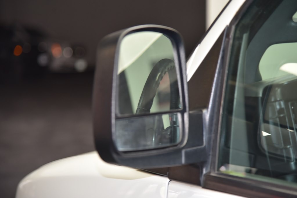 2016 Chevrolet Express Image 12