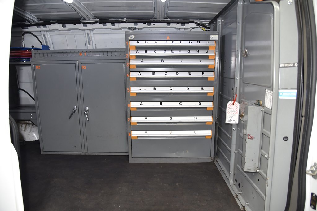 2016 Chevrolet Express Image 24