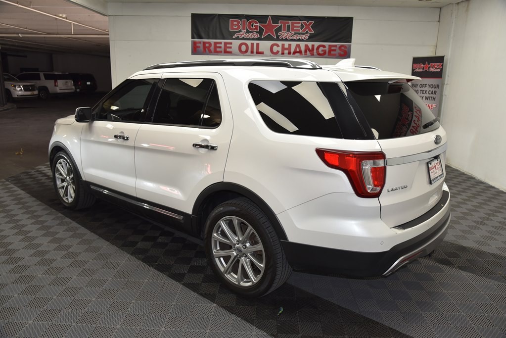 2017 Ford Explorer Image 3