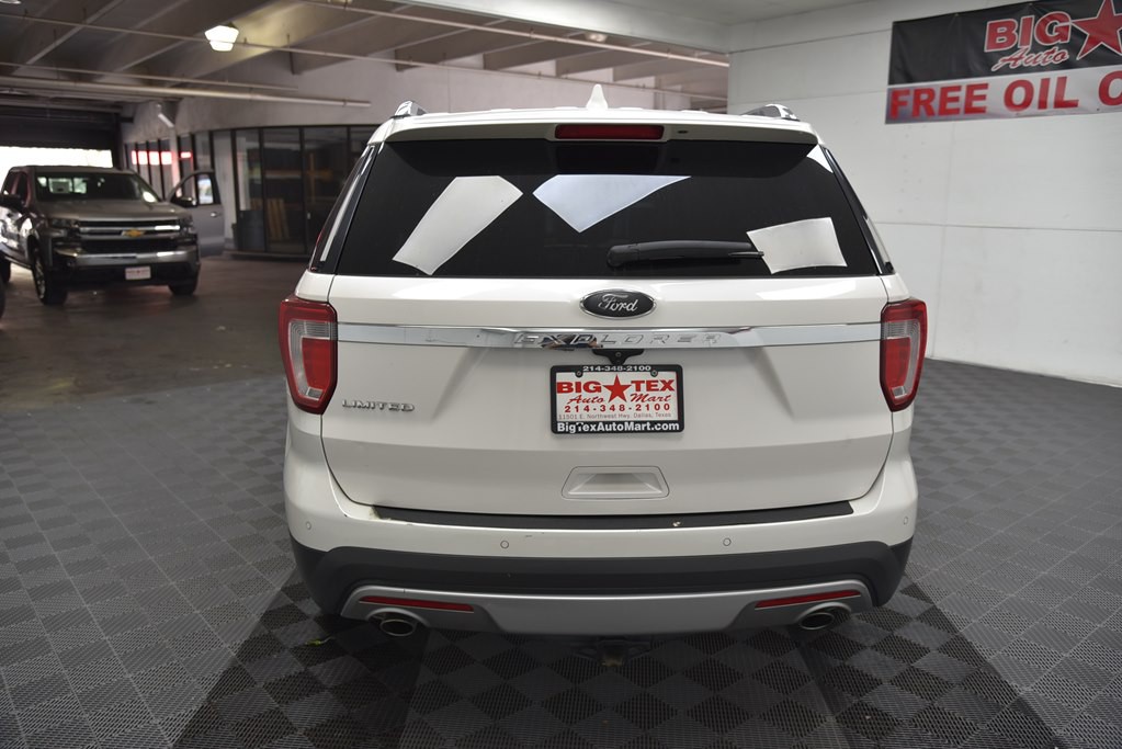 2017 Ford Explorer Image 4