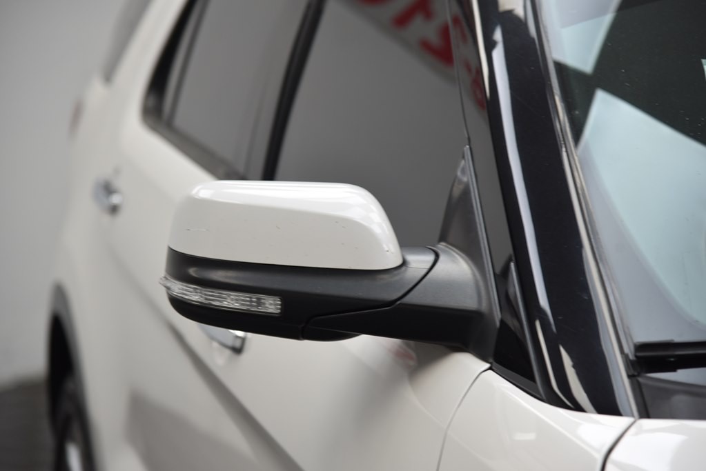 2017 Ford Explorer Image 12