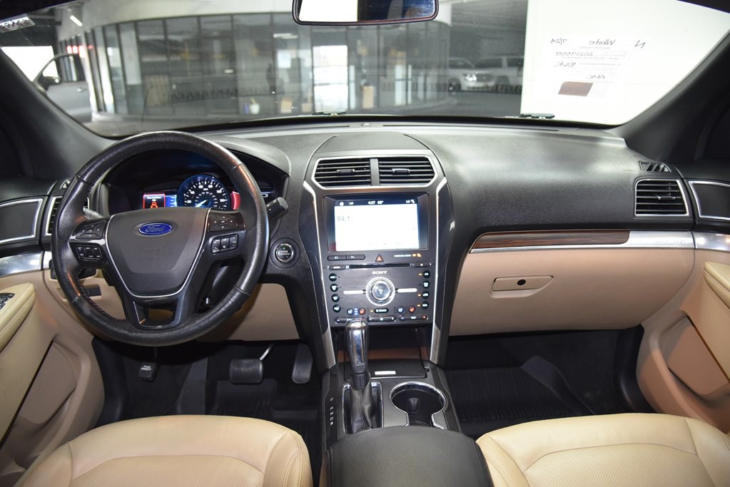 2017 Ford Explorer Image 27