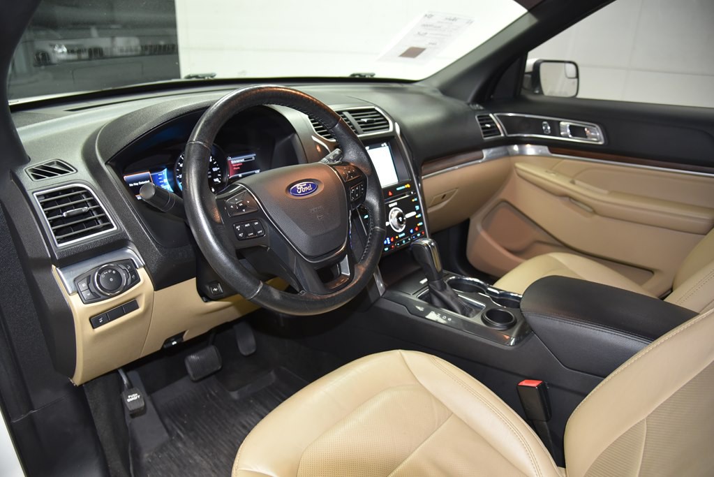 2017 Ford Explorer Image 31