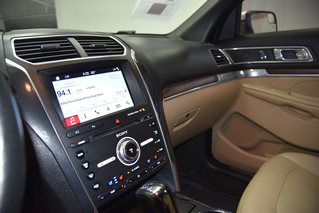 2017 Ford Explorer Image 36