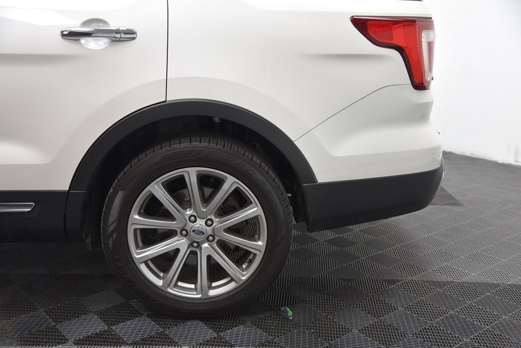 2017 Ford Explorer Image 47