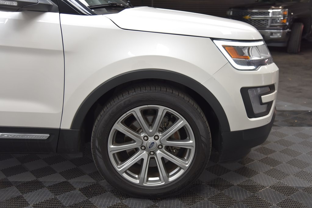 2017 Ford Explorer Image 49