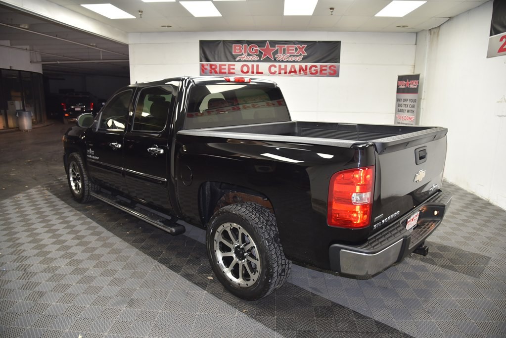 2010 Chevrolet Silverado 1500 Image 3