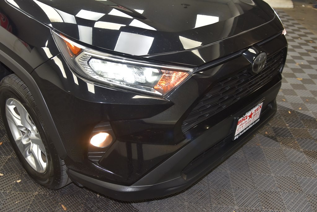 2019 Toyota Rav4 Image 12