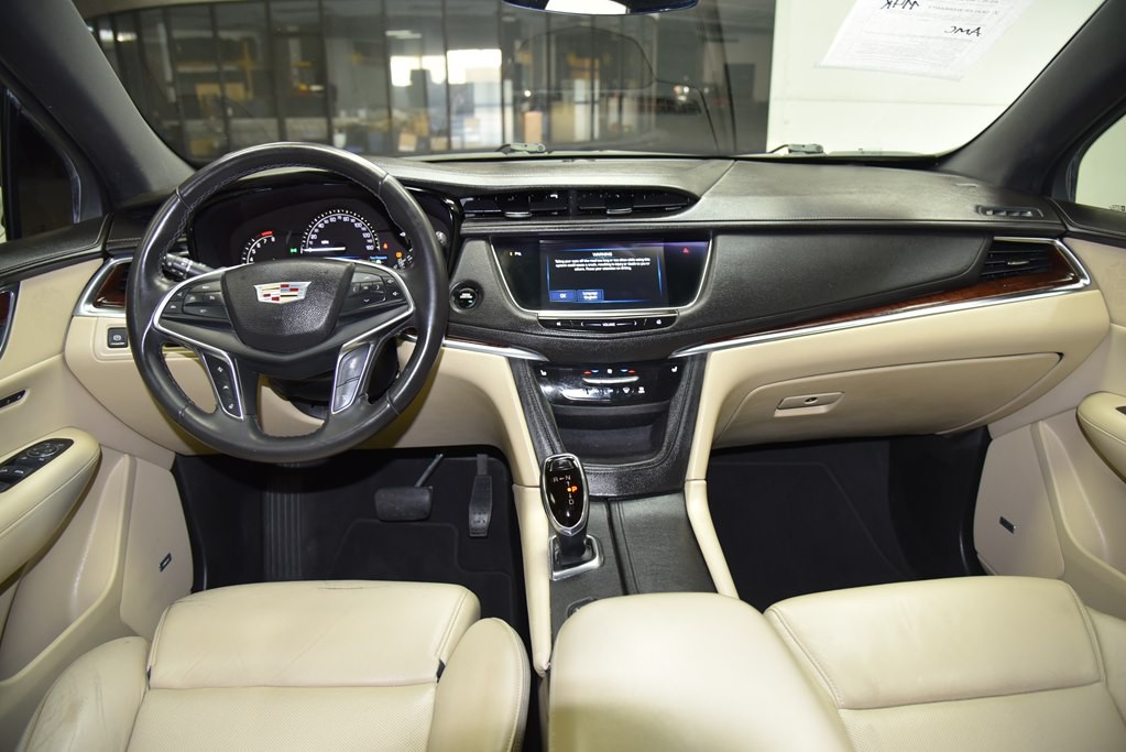 2017 Cadillac XT5 Image 16