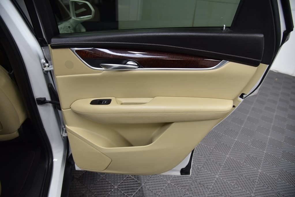 2017 Cadillac XT5 Image 24
