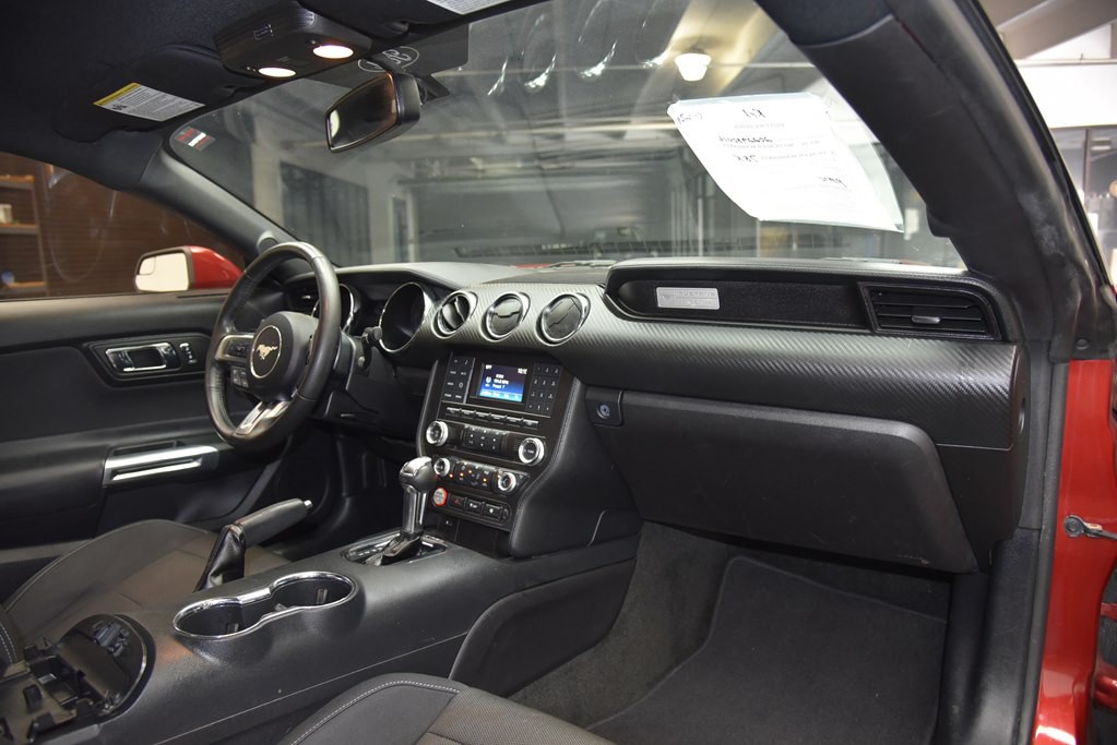 2016 Ford Mustang Image 18