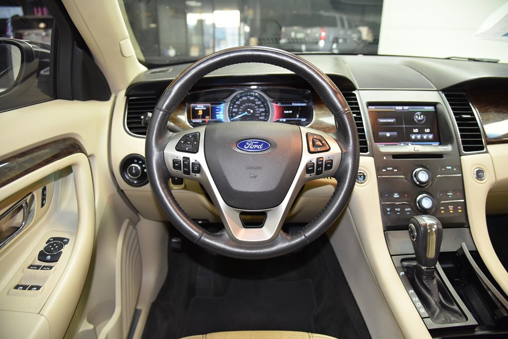 2014 Ford Taurus Image 28
