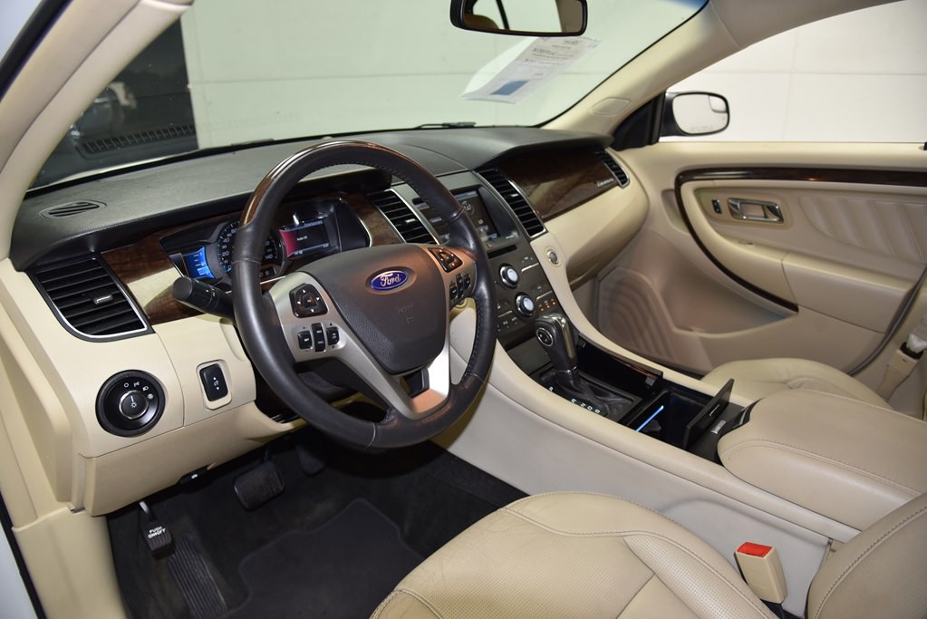 2014 Ford Taurus Image 29