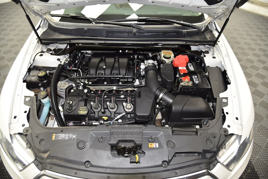 2014 Ford Taurus Image 31