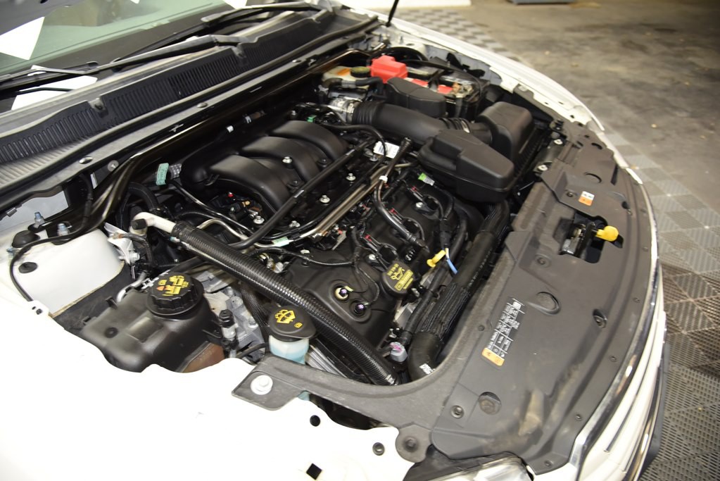 2014 Ford Taurus Image 32