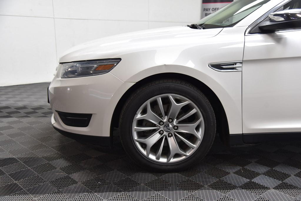 2014 Ford Taurus Image 34