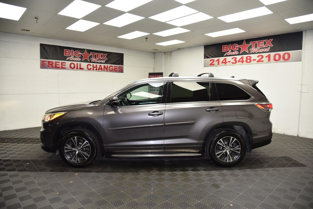 2016 Toyota Highlander Image 2
