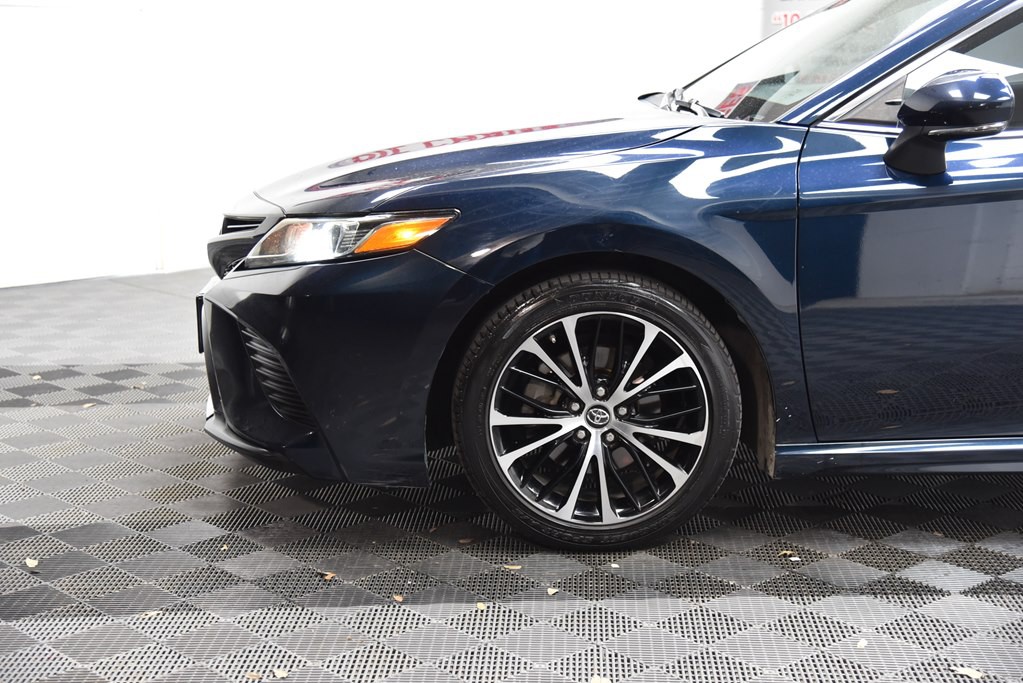 2018 Toyota Camry Image 30