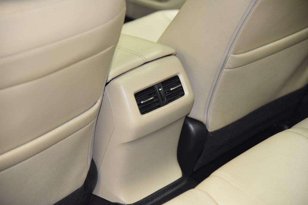 2017 Honda Accord Image 29