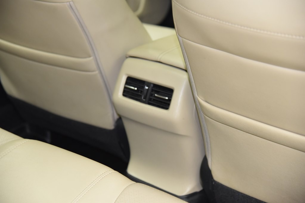 2017 Honda Accord Image 32