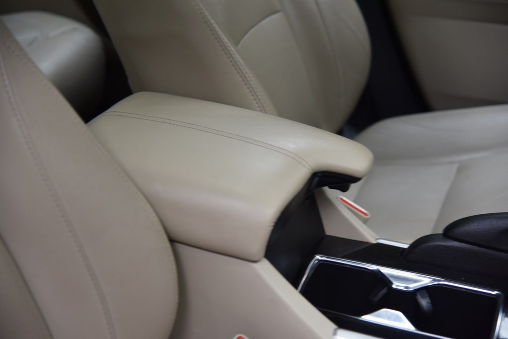 2017 Honda Accord Image 39