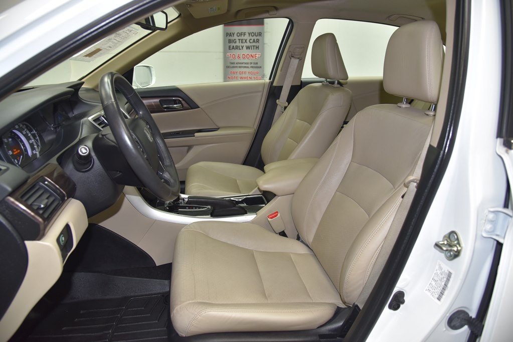 2017 Honda Accord Image 47