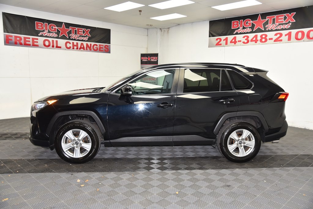 2019 Toyota Rav4 Image 2