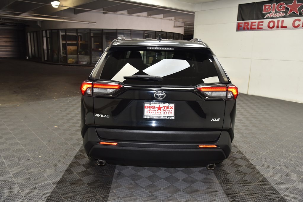 2019 Toyota Rav4 Image 4