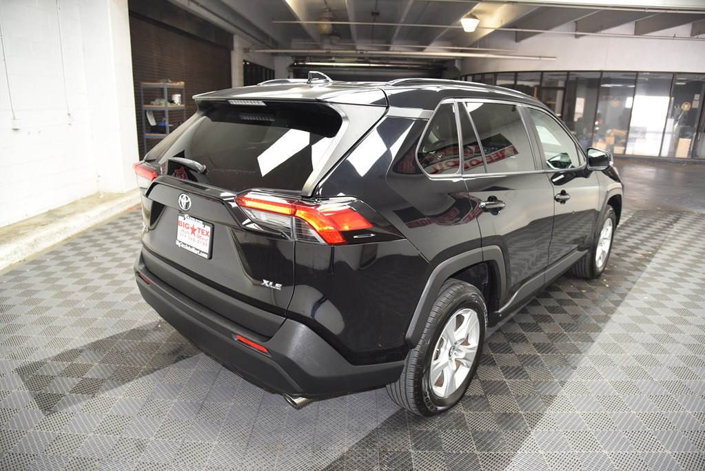 2019 Toyota Rav4 Image 5