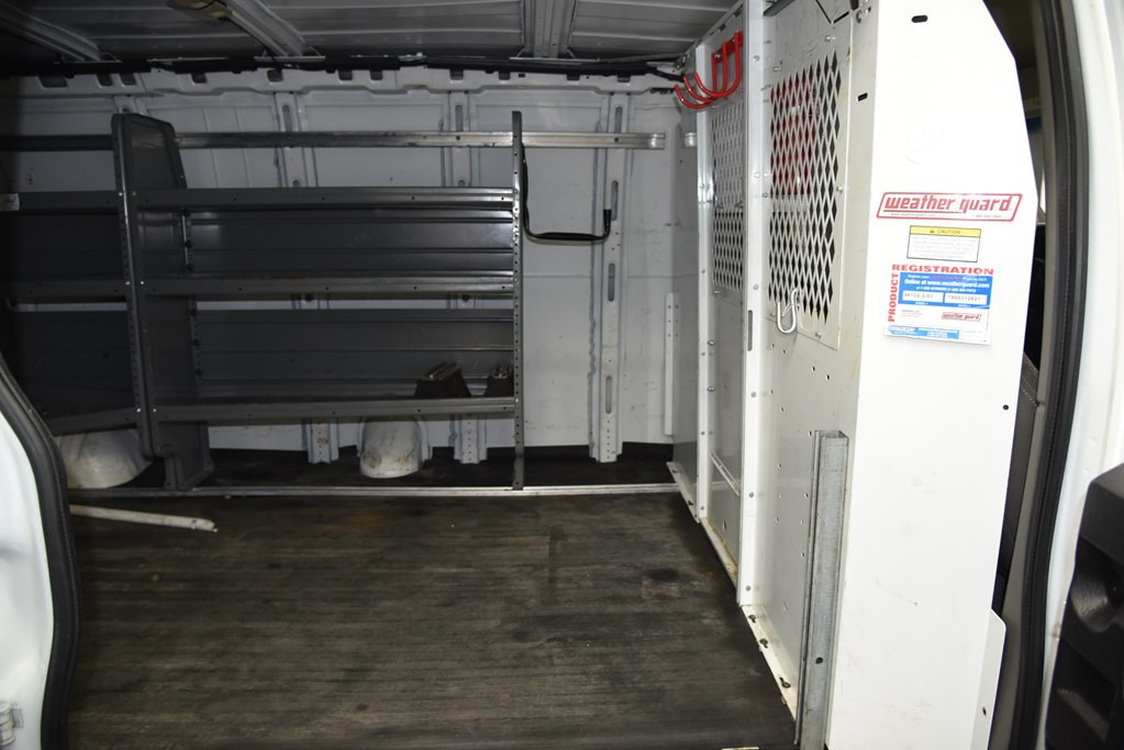 2017 Chevrolet Express Image 14