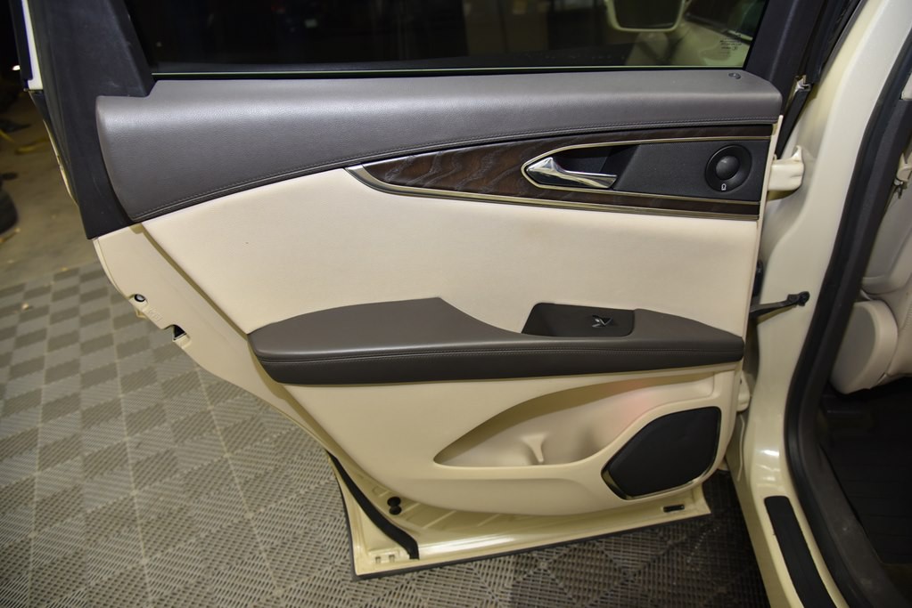 2018 Lincoln MKX Image 2