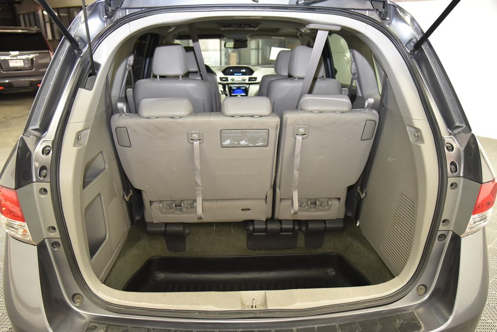 2016 Honda Odyssey Image 14