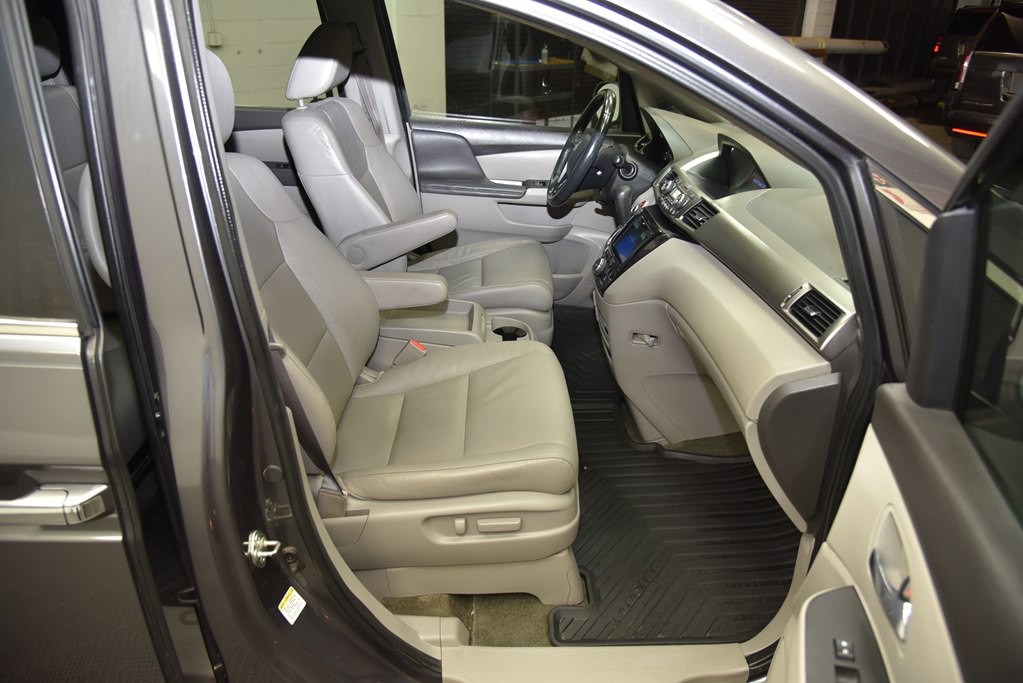 2016 Honda Odyssey Image 30