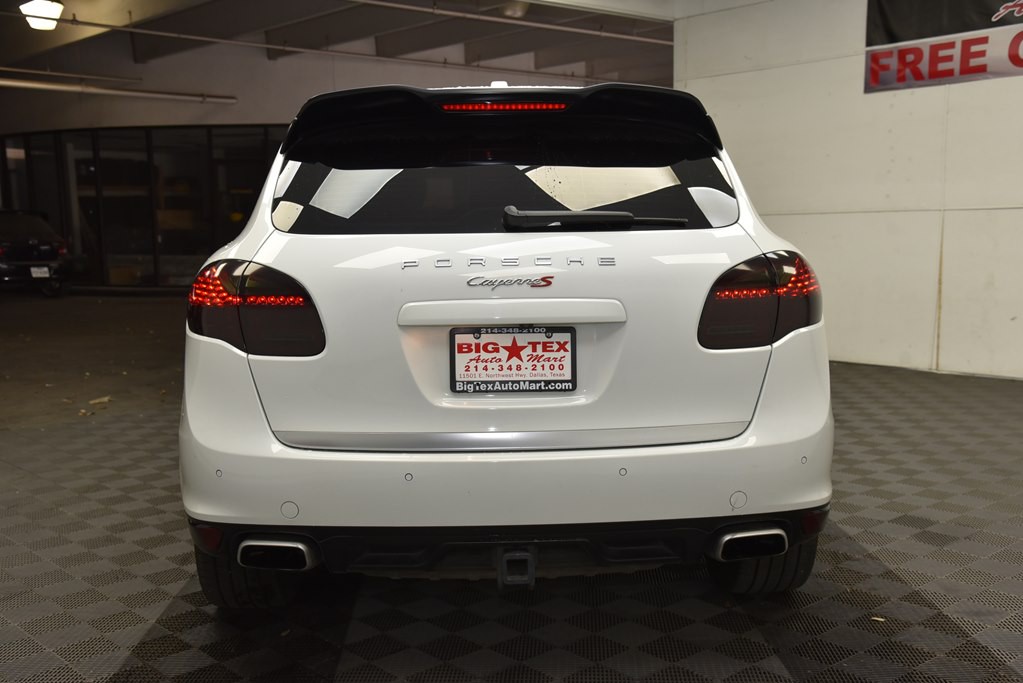 2014 Porsche Cayenne Image 4